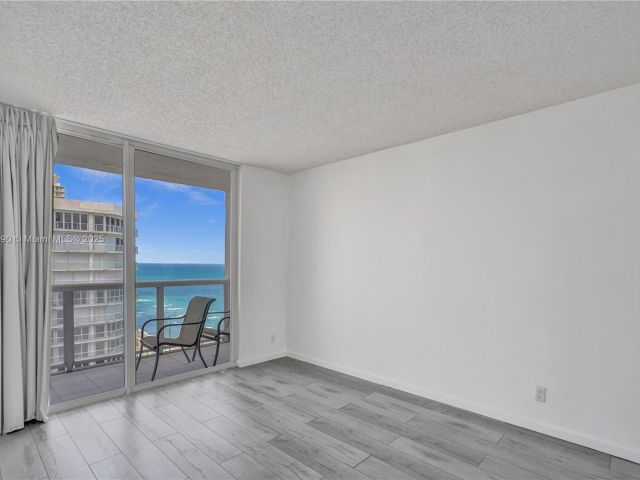 Продажа квартиры #2715 - фото 5963984