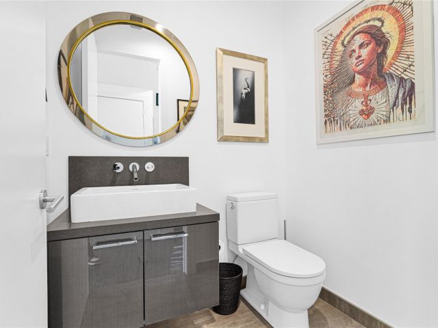 Продажа дома по адресу 1312 SE 2nd St - фото 6010561