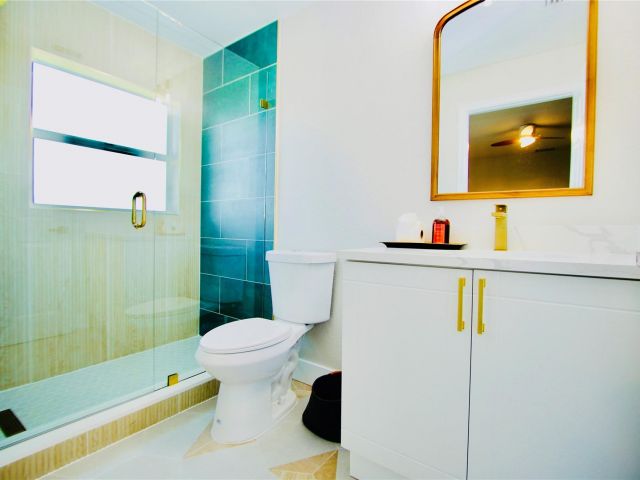 Дом в аренду по адресу 244 NW 6th Ave - фото 5879691