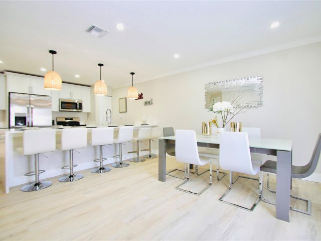 Дом в аренду по адресу 244 NW 6th Ave - фото 5879703