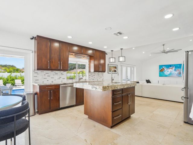 Продажа дома по адресу 21830 Banyanwood Road - фото 6100994