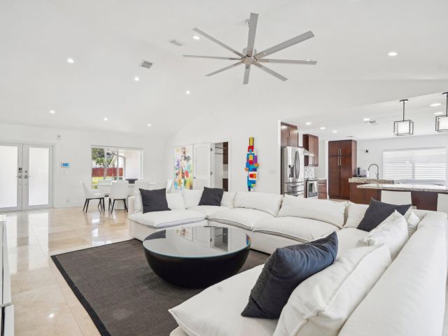 Продажа дома по адресу 21830 Banyanwood Road - фото 6100996