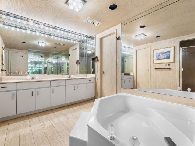 Продажа квартиры #1402 - фото 5911526