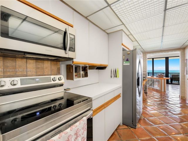 Продажа квартиры #1402 - фото 5911529