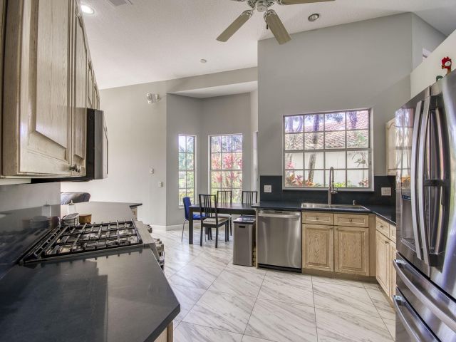 Продажа дома по адресу 10364 Osprey Trace - фото 5862970