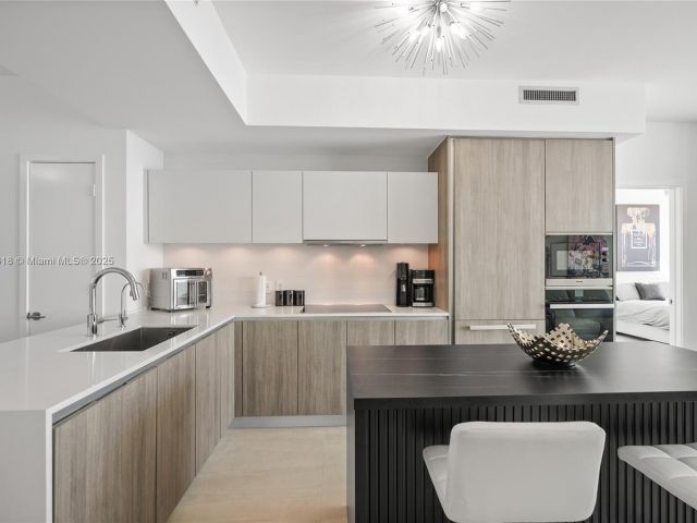 Продажа квартиры #1905 - фото 5925704