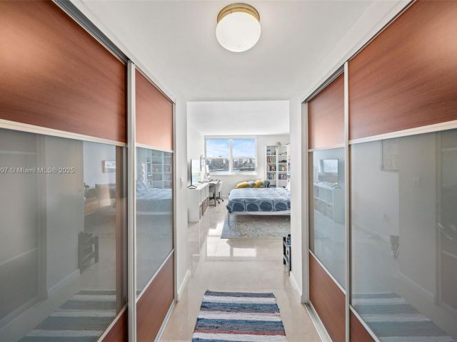 Продажа квартиры #2511 - фото 5912855