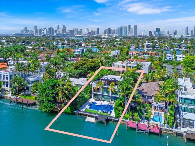 Продажа дома по адресу 247 E Rivo Alto Dr - фото 7439910