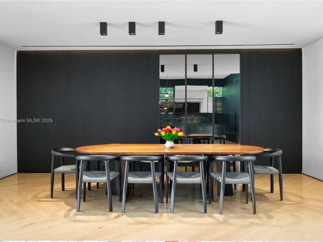 Продажа дома по адресу 247 E Rivo Alto Dr - фото 7439915