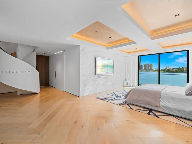 Продажа дома по адресу 247 E Rivo Alto Dr - фото 7439917