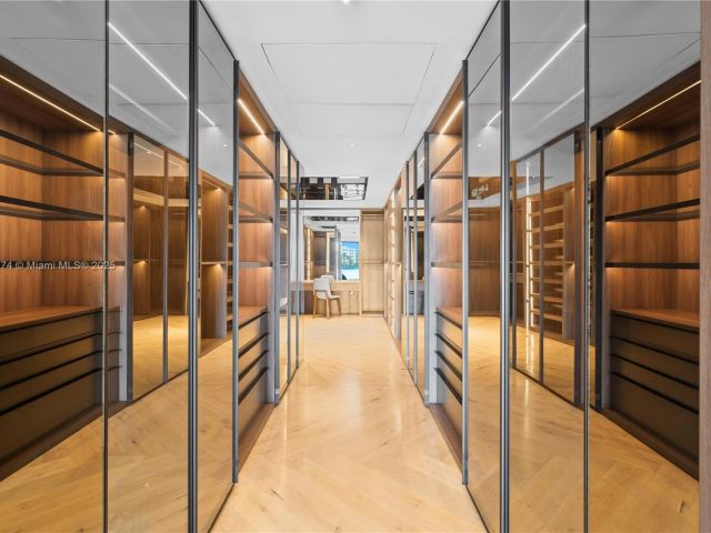 Продажа дома по адресу 247 E Rivo Alto Dr - фото 7439920