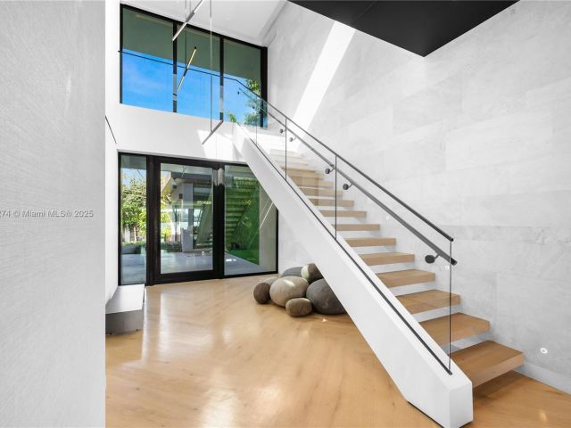 Продажа дома по адресу 247 E Rivo Alto Dr - фото 7439928