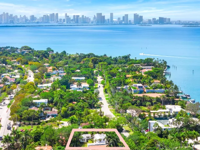 Продажа дома по адресу 6371 N Bay Rd - фото 5872378