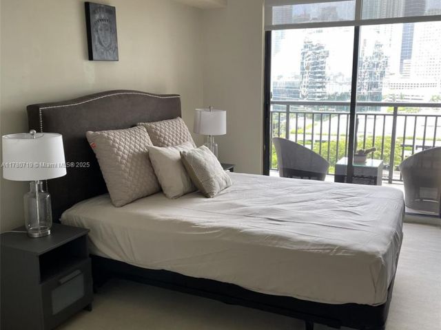 Продажа квартиры # - фото 5917820