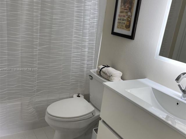 Продажа квартиры # - фото 5917824