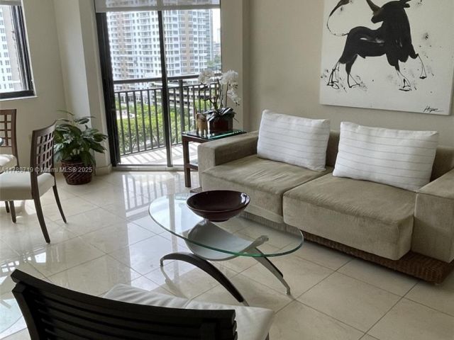 Продажа квартиры # - фото 5917837