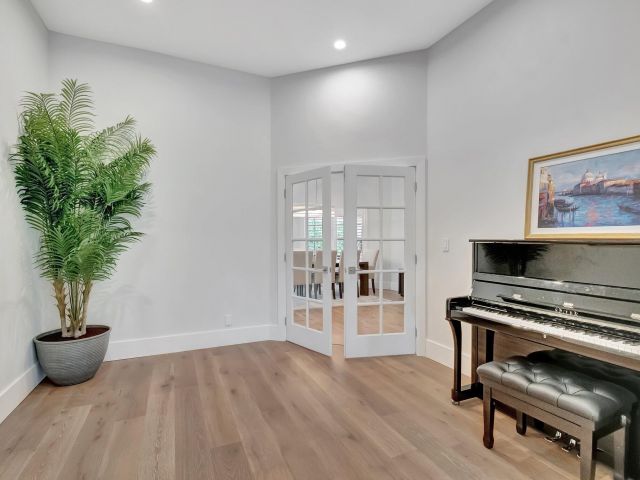 Продажа дома по адресу 2921 NW 25th Way - фото 6136864