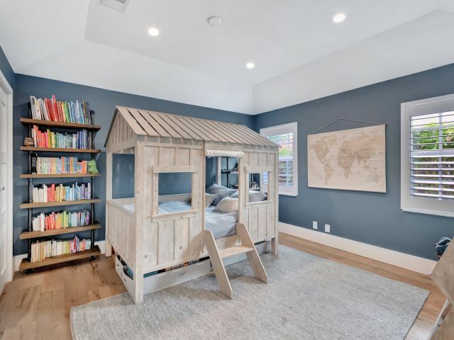 Продажа дома по адресу 2921 NW 25th Way - фото 6136870