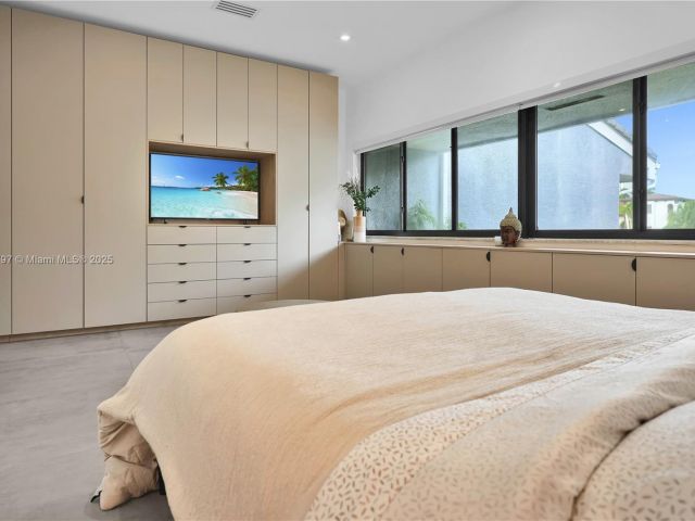 Продажа дома по адресу 311 Poinciana Dr 801 - фото 5929584