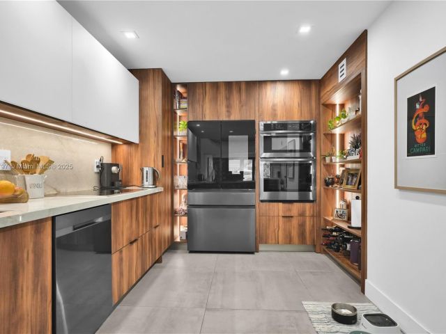 Продажа дома по адресу 311 Poinciana Dr 801 - фото 5929586