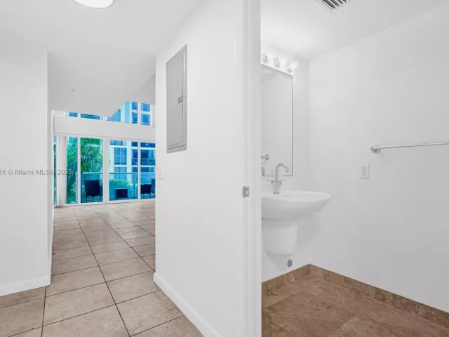 Продажа квартиры #406 - фото 6435499