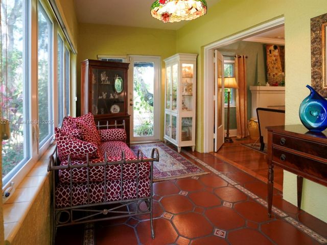 Продажа дома по адресу 1456 SW 13TH ST - фото 5886135