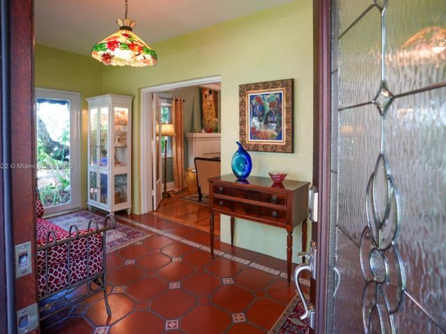 Продажа дома по адресу 1456 SW 13TH ST - фото 5886136