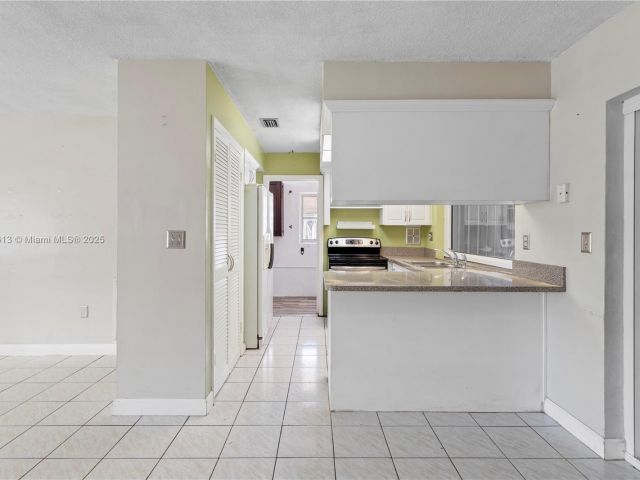 Продажа дома по адресу 7525 Garfield St - фото 5876497