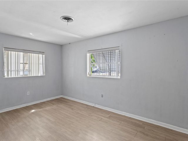 Продажа дома по адресу 7525 Garfield St - фото 5876505