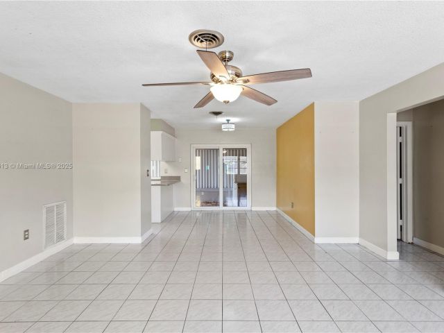 Продажа дома по адресу 7525 Garfield St - фото 5876506