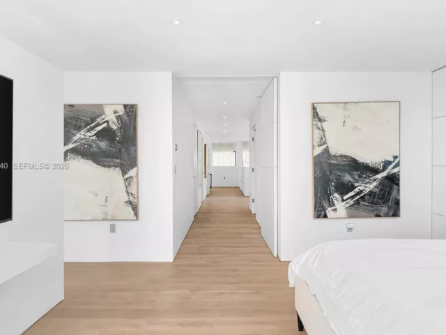 Продажа дома по адресу 2031 S Miami Ave - фото 7629300