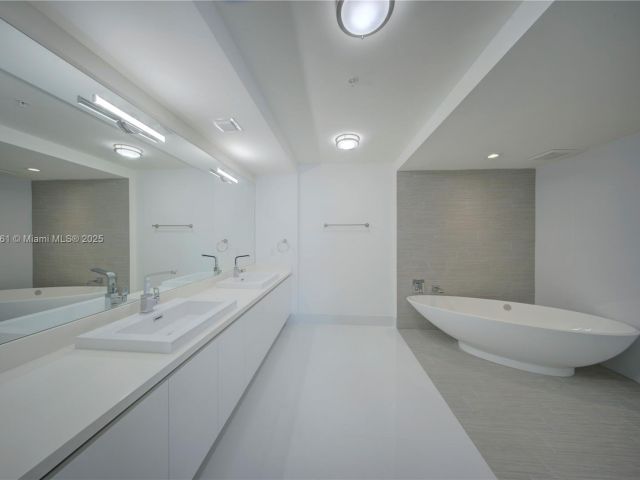 Продажа квартиры #4-1904 - фото 6120833