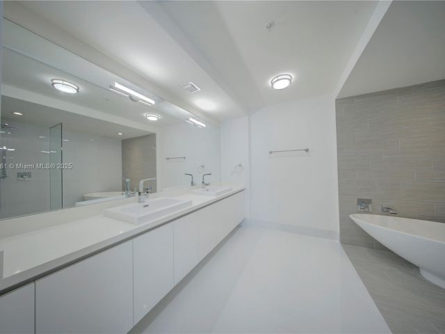 Продажа квартиры #4-1904 - фото 6120835