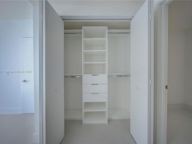 Продажа квартиры #4-1904 - фото 6120839