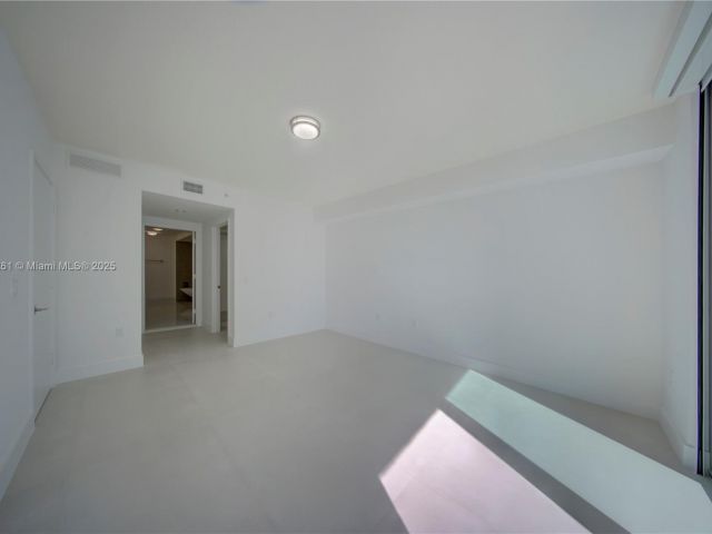 Продажа квартиры #4-1904 - фото 6120845