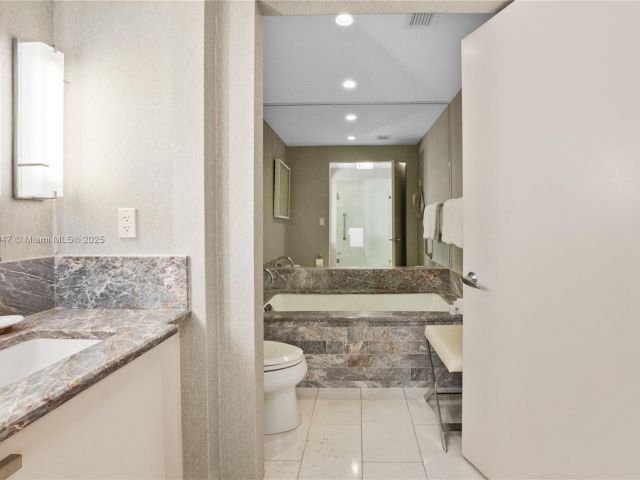 Продажа квартиры #H1705 - фото 5896403