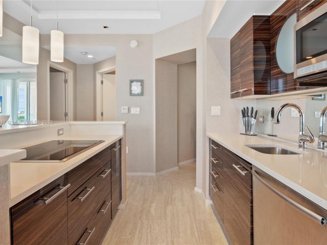 Продажа квартиры #H1705 - фото 5896415