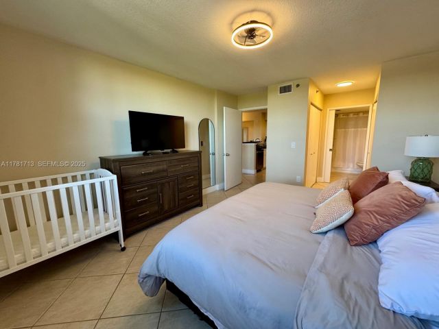 Квартира в аренду номер9503 - фото 6927807