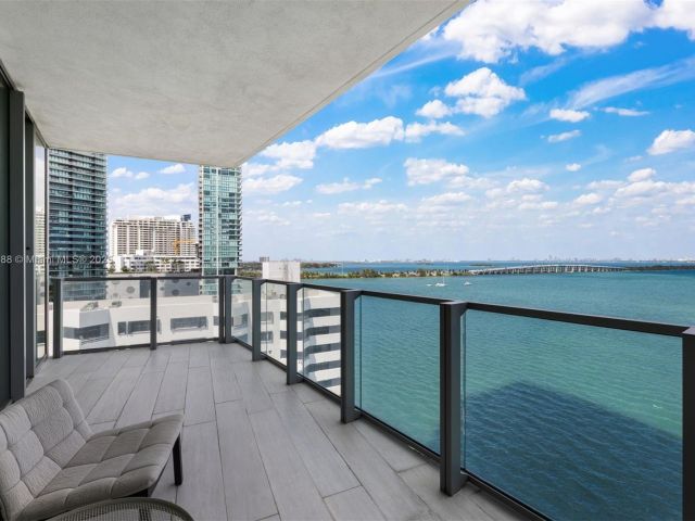 Квартира в аренду номер1002 - фото 7491257