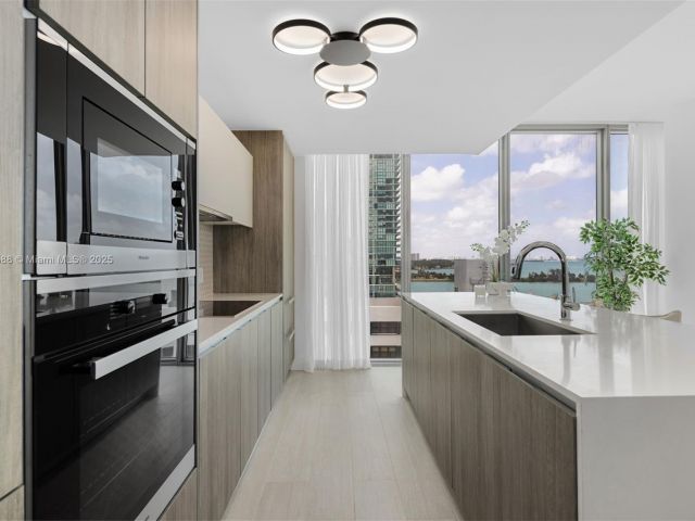 Квартира в аренду номер1002 - фото 7491263