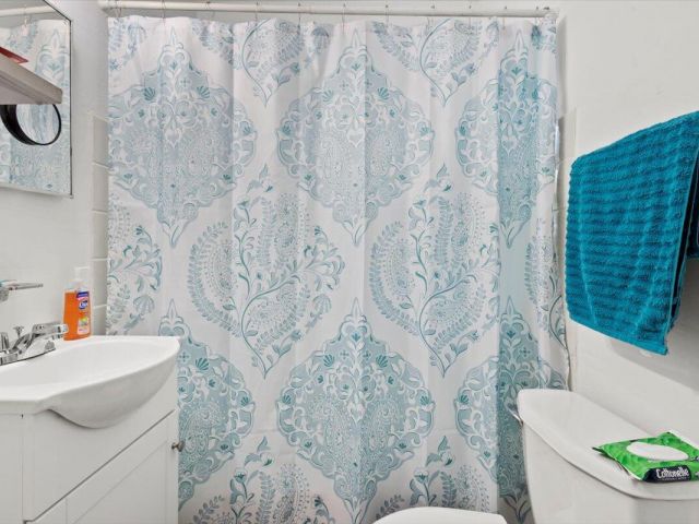 Продажа дома по адресу 1504 N Sapodilla Avenue - фото 5865631