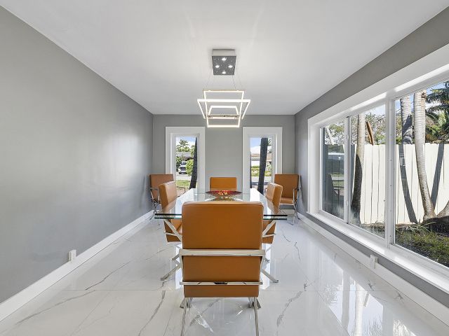 Продажа дома по адресу 1900 NE 16 Terrace - фото 5890168