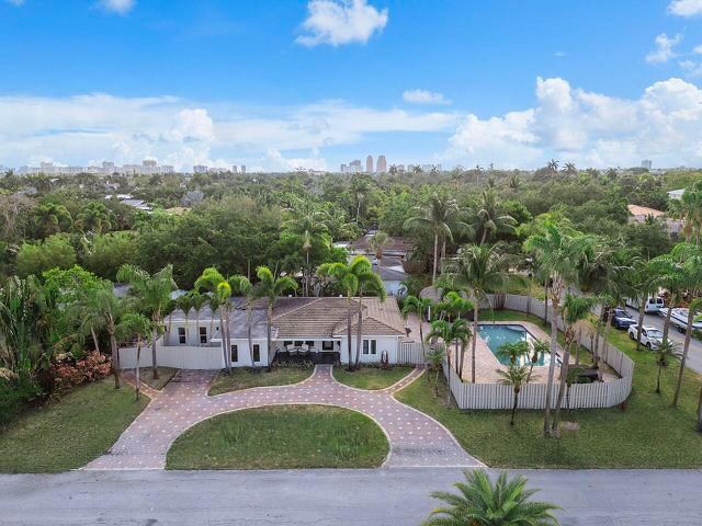 Продажа дома по адресу 1900 NE 16 Terrace - фото 5890187