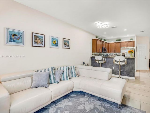 Продажа дома по адресу 11253 NW 88th Ter - фото 5861023