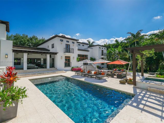 Продажа дома по адресу 555 Arvida Pkwy - фото 5889174