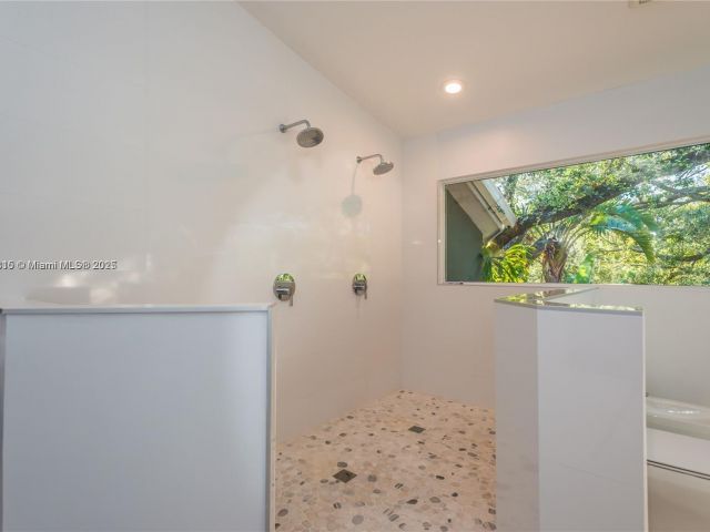 Продажа дома по адресу 9737 SW 98th St - фото 6041344