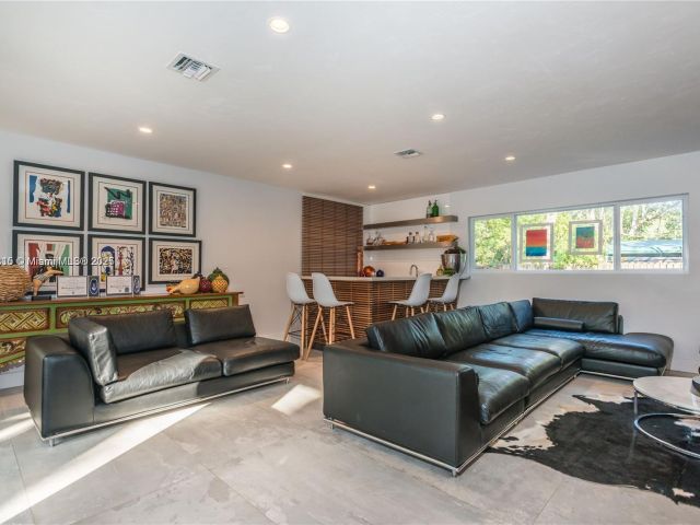 Продажа дома по адресу 9737 SW 98th St - фото 6041348