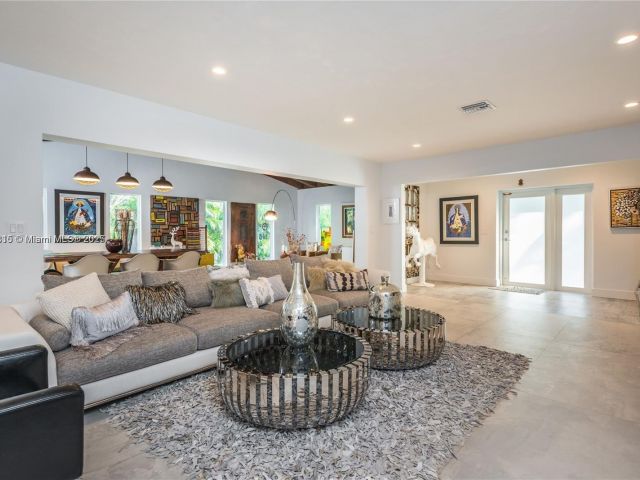 Продажа дома по адресу 9737 SW 98th St - фото 6041352