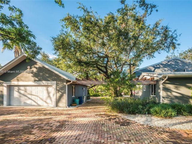 Продажа дома по адресу 9737 SW 98th St - фото 6041358