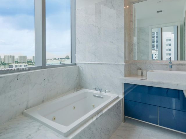 Продажа квартиры #1703 - фото 6456485